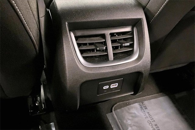 Used 2025 Chevrolet Blazer LT image 28