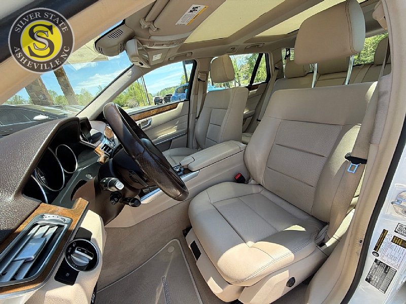 Used 2016 Mercedes-Benz E 350 4MATIC Wagon w/ Premium Package image 12