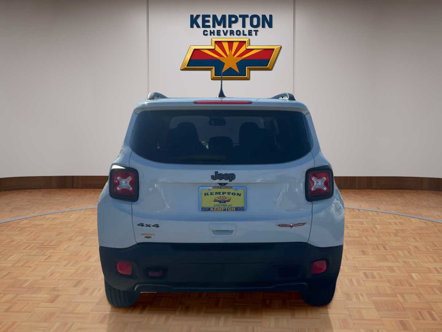 Used 2018 Jeep Renegade Trailhawk w/ UConnect 8.4 Nav Group image 5