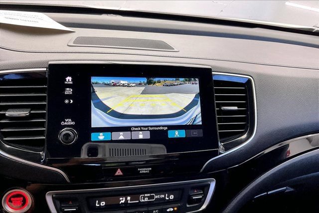 Used 2021 Honda Pilot Touring image 23