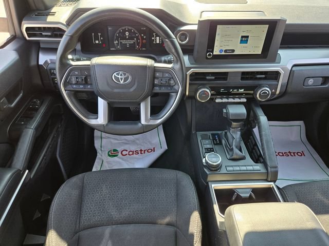 Used 2025 Toyota 4Runner SR5 AWD/4WD image 14