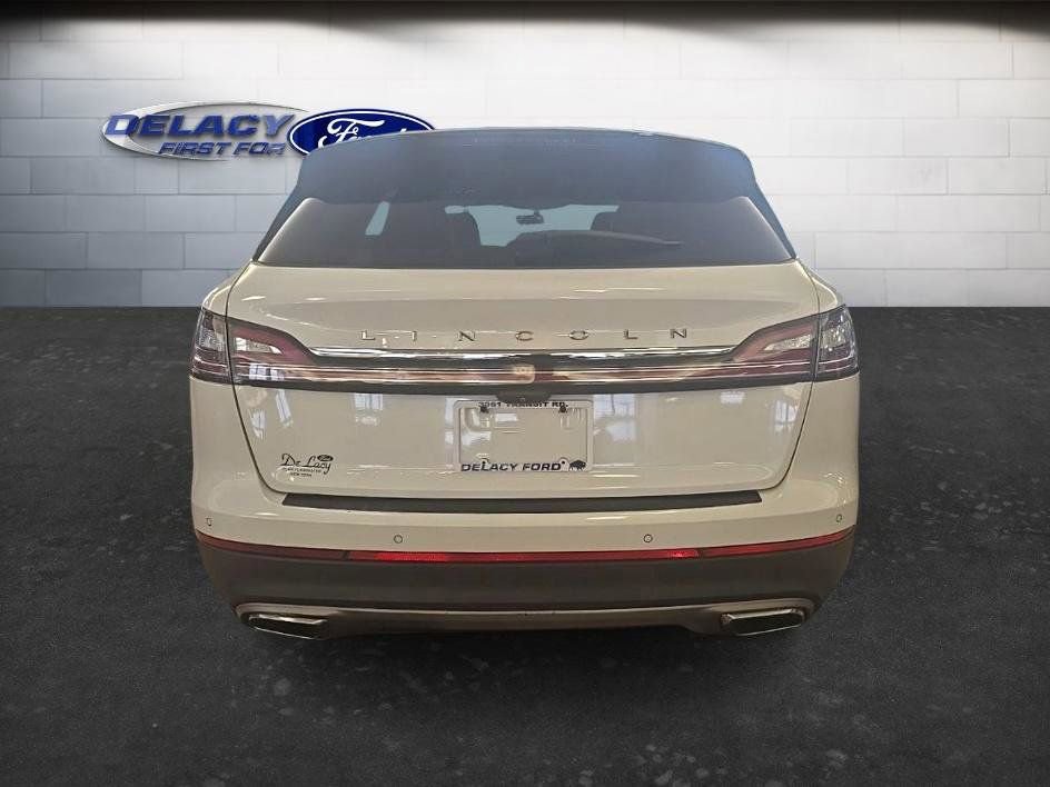 Used 2022 Lincoln Nautilus Reserve AWD/4WD image 6