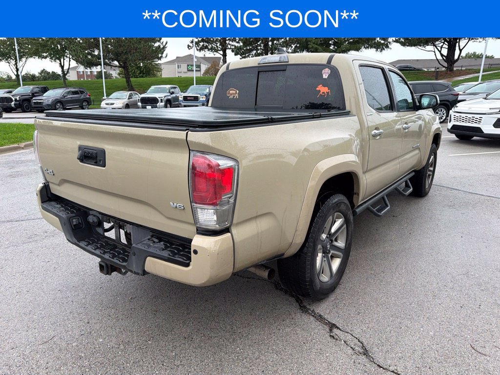 Used 2019 Toyota Tacoma Limited AWD/4WD image 7