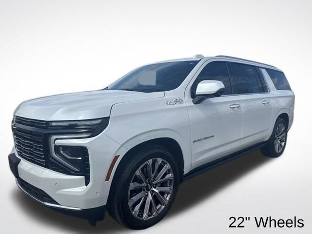 Used 2025 Chevrolet Suburban High Country image 2