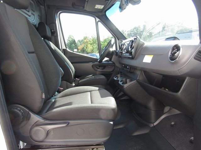 New 2025 Mercedes-Benz Sprinter 2500 image 13