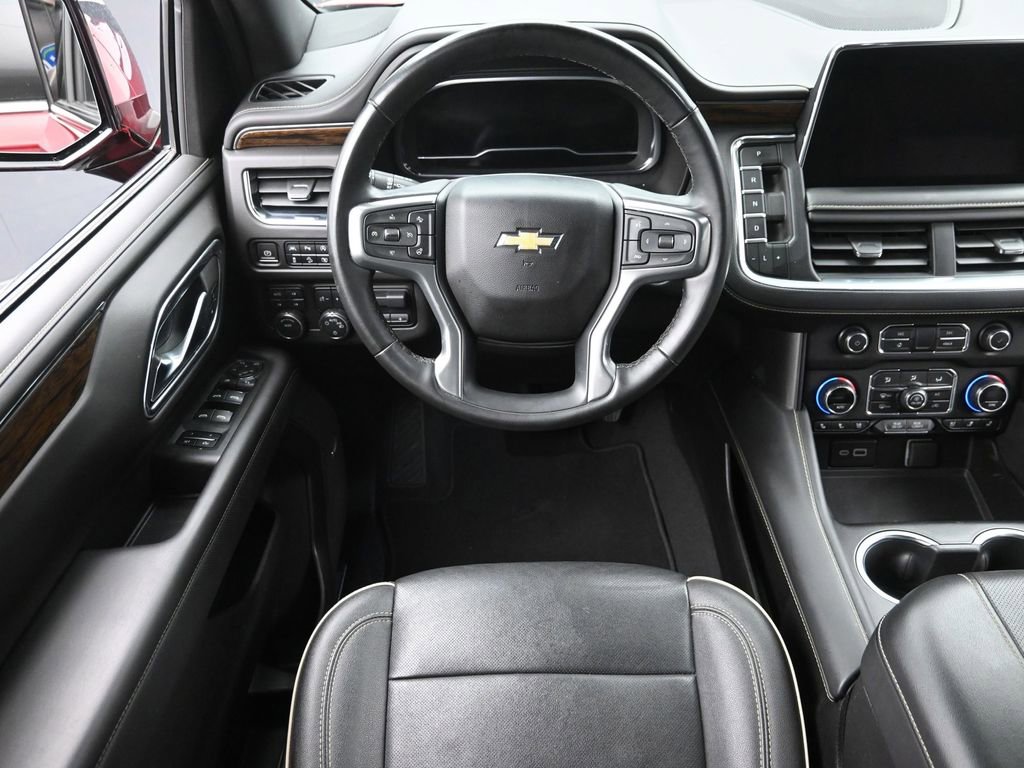 Used 2024 Chevrolet Tahoe Premier AWD/4WD image 12