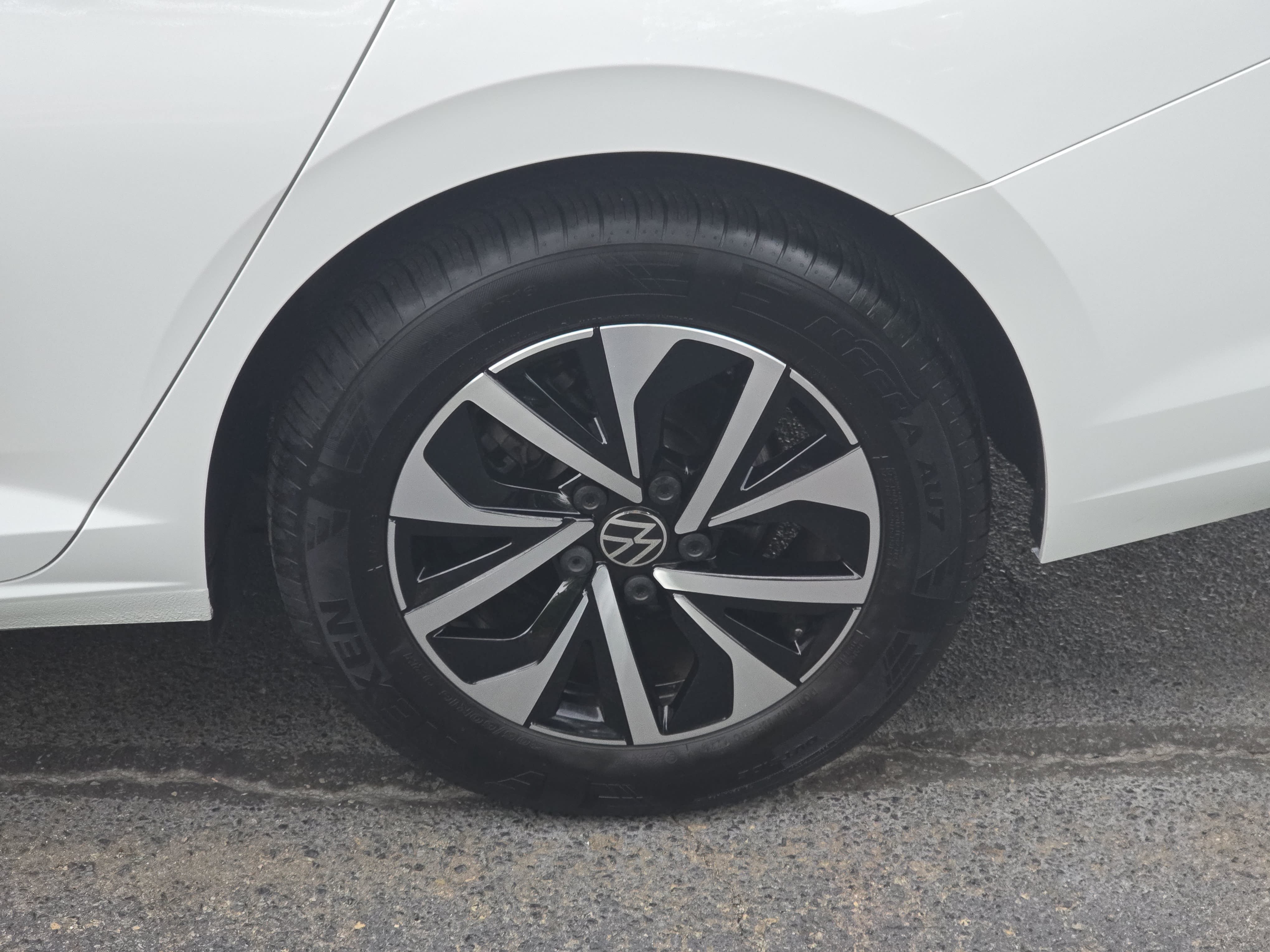 Used 2025 Volkswagen Jetta S FWD image 33