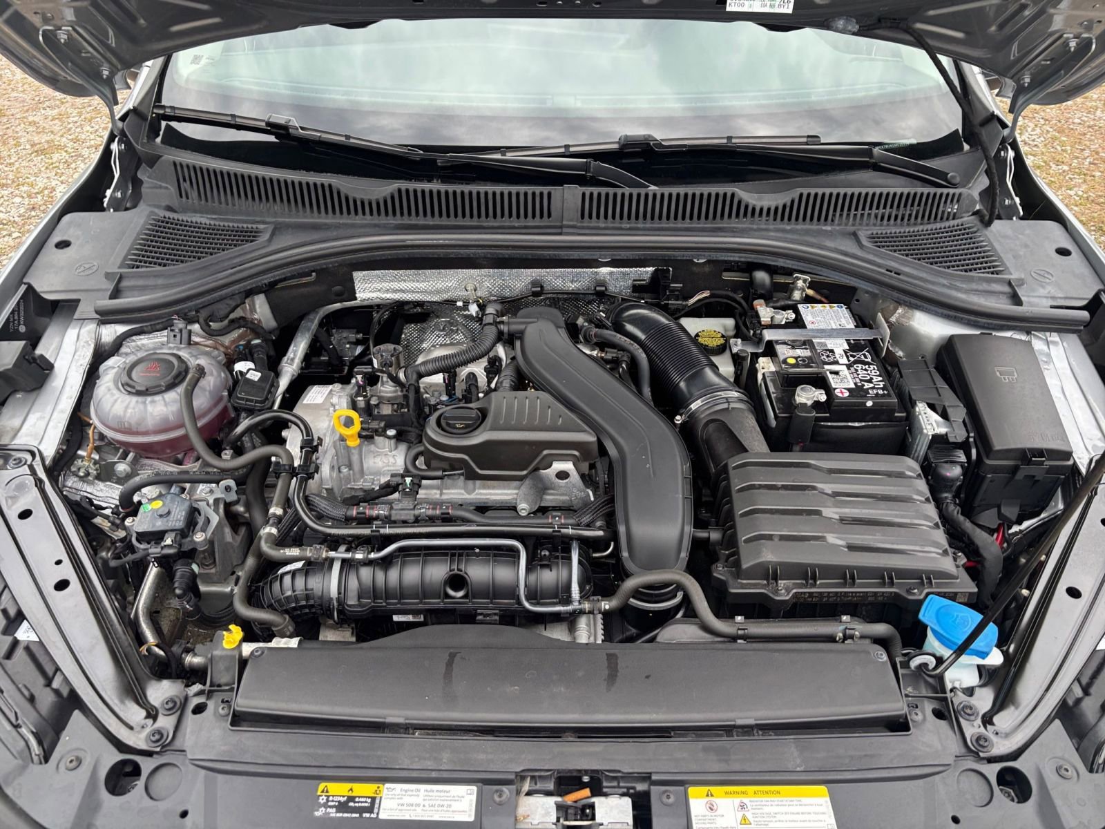 Used 2025 Volkswagen Jetta SE image 33