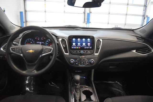 Used 2023 Chevrolet Malibu LT w/ Driver Confidence Package FWD image 5