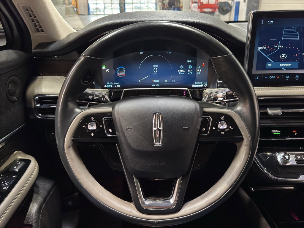 Used 2023 Lincoln Corsair Reserve w/ Equipment Group 202A image 22