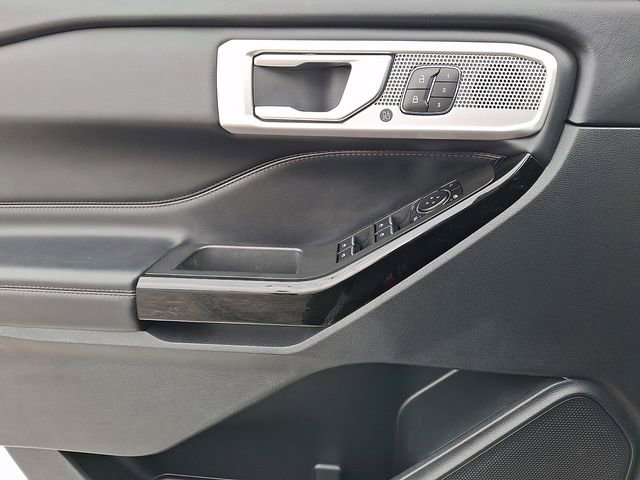 Certified 2023 Ford Explorer Platinum w/ Equipment Group 601A image 13