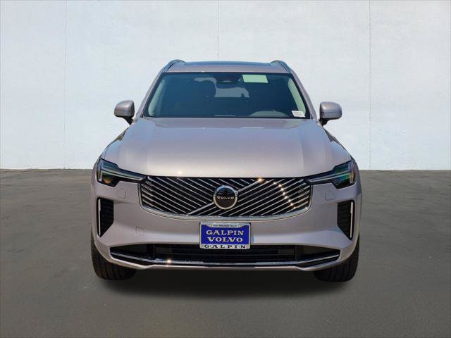 New 2026 Volvo XC90 B5 Core w/ Protection Package AWD/4WD image 4