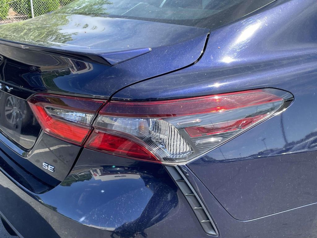 Used 2022 Toyota Camry SE w/ Convenience Package FWD image 20