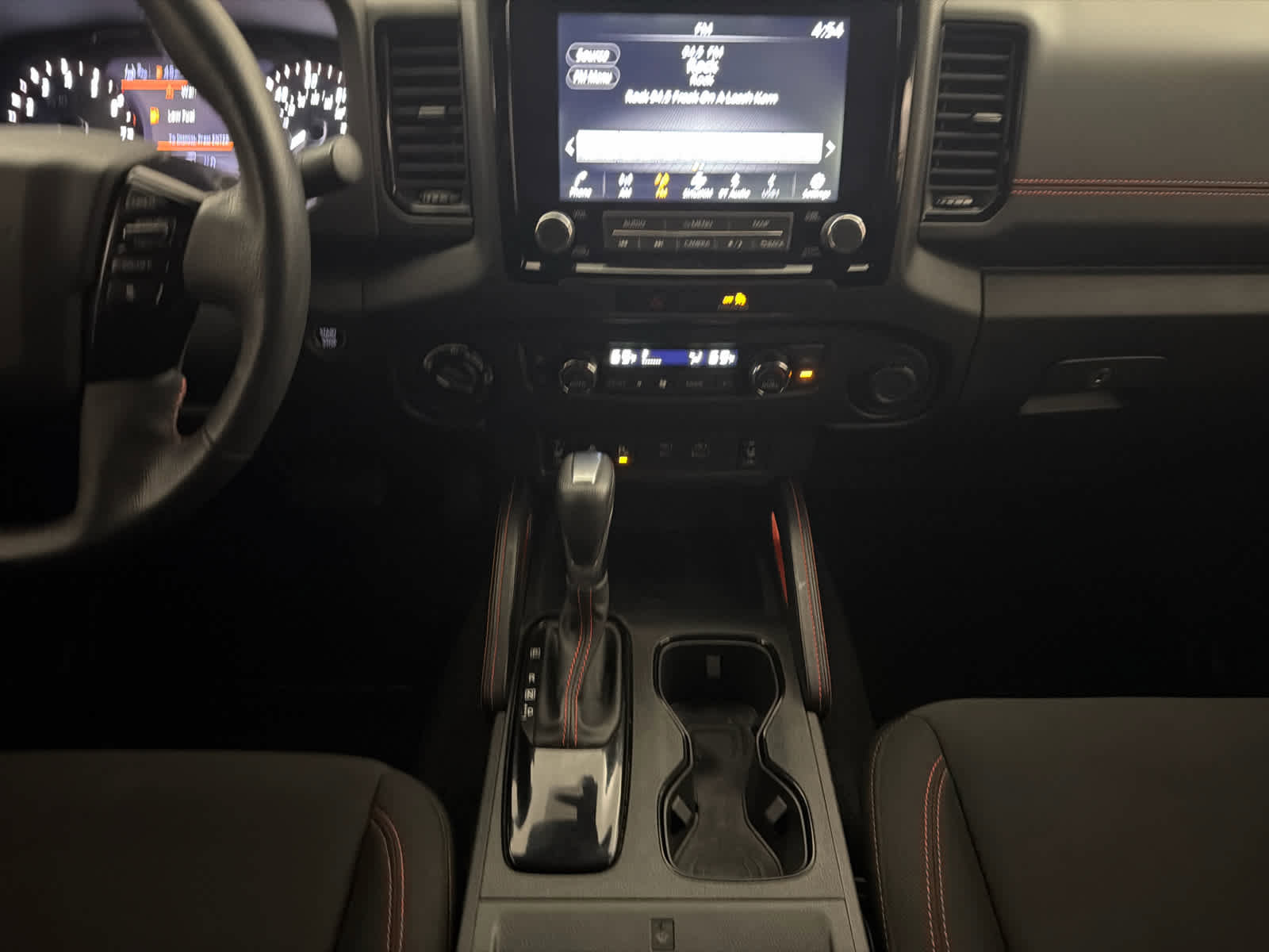 Used 2023 Nissan Frontier PRO-4X w/ Pro Convenience Package image 18