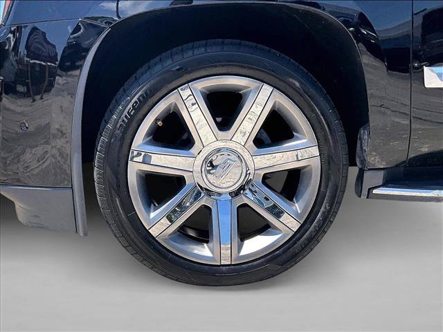 Used 2017 Cadillac Escalade ESV Luxury RWD image 10