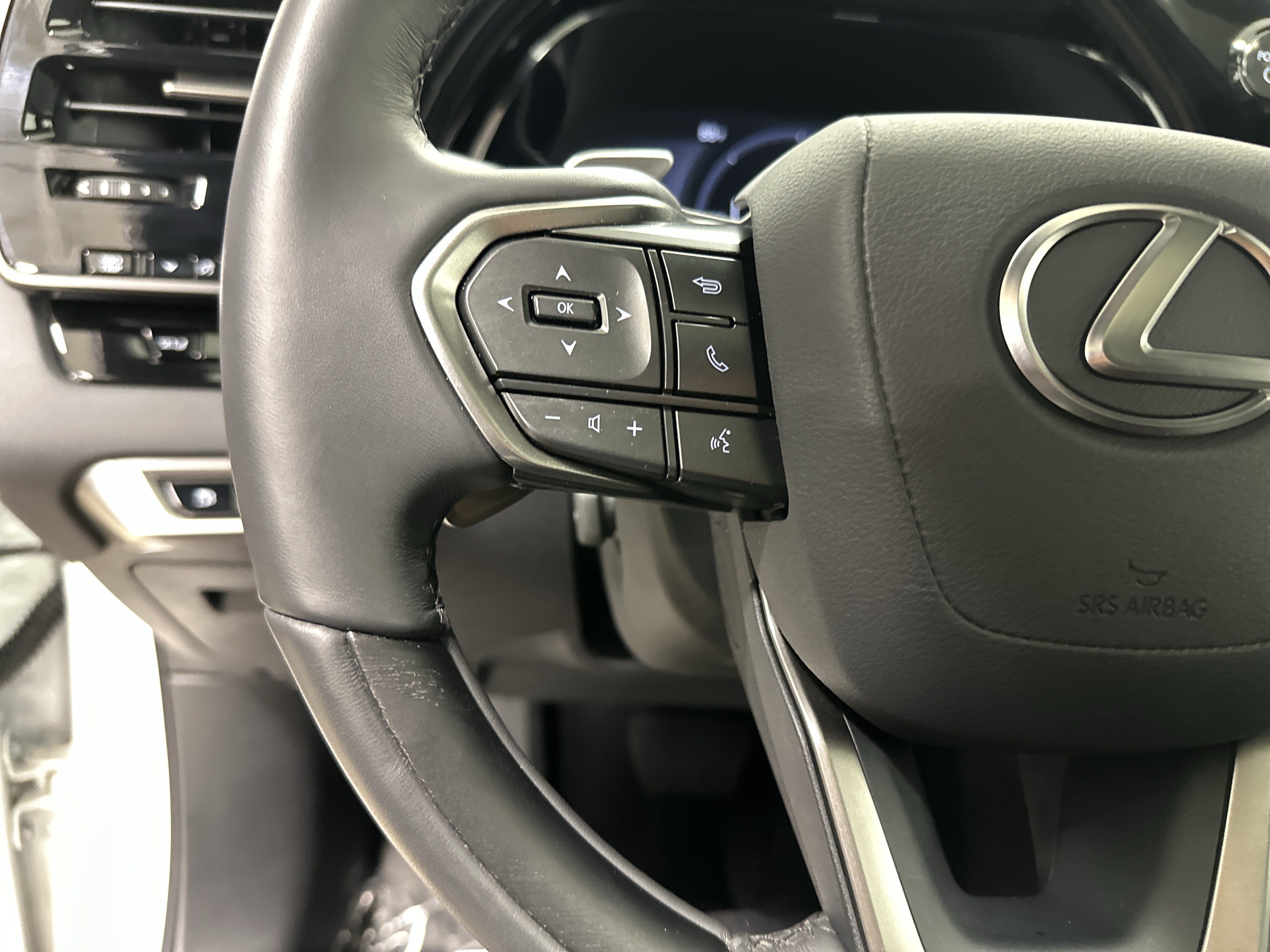 Certified 2025 Lexus RX 350h AWD/4WD image 19