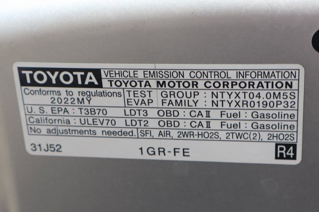 Used 2022 Toyota 4Runner TRD Off-Road Premium AWD/4WD image 14