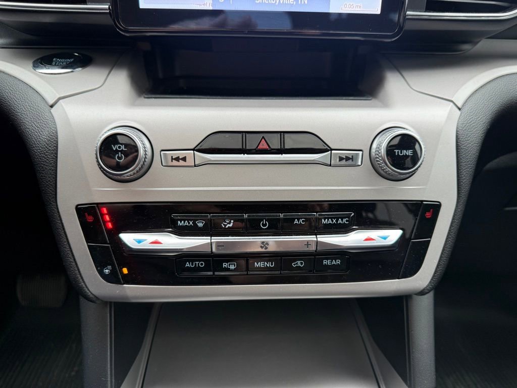 Used 2023 Ford Explorer XLT w/ Equipment Group 202A image 15