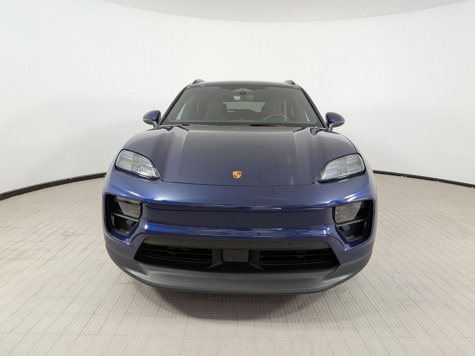New 2024 Porsche Macan 4 Electric AWD/4WD image 6