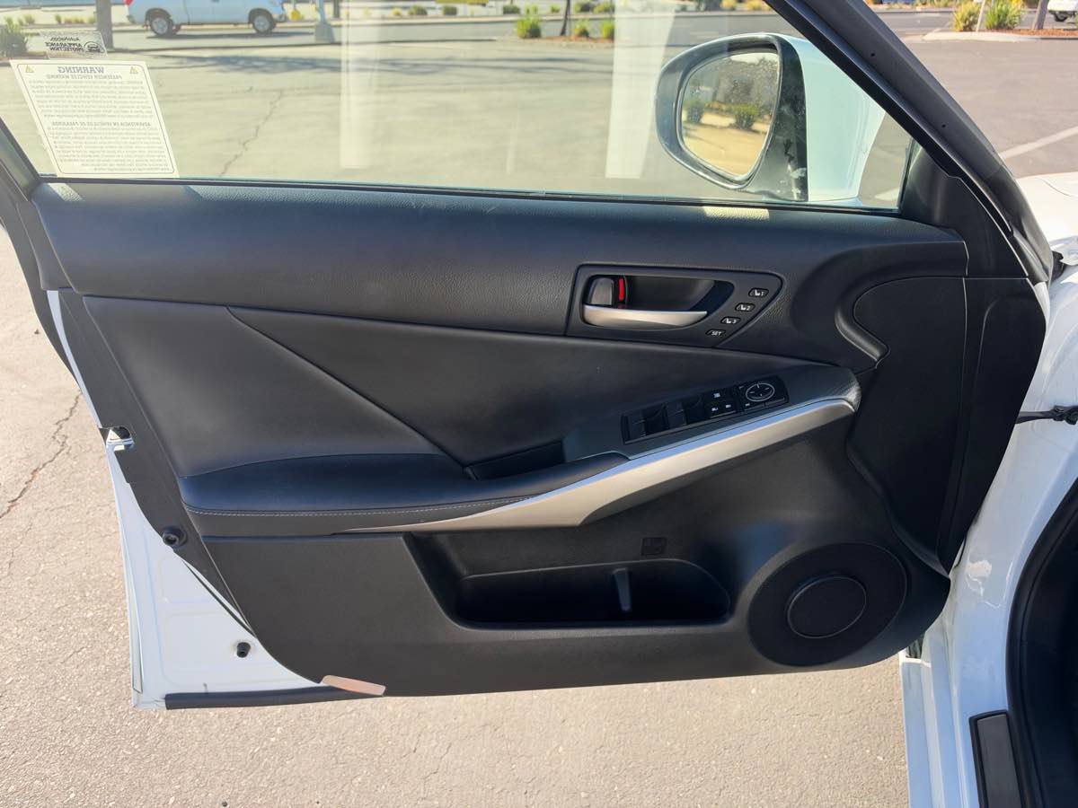 Used 2018 Lexus IS 300 F Sport RWD image 13