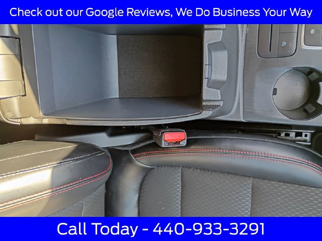 Used 2025 Ford Escape ST-Line Select AWD/4WD image 30