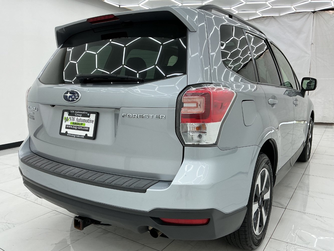 Used 2018 Subaru Forester 2.5i Premium AWD/4WD image 9