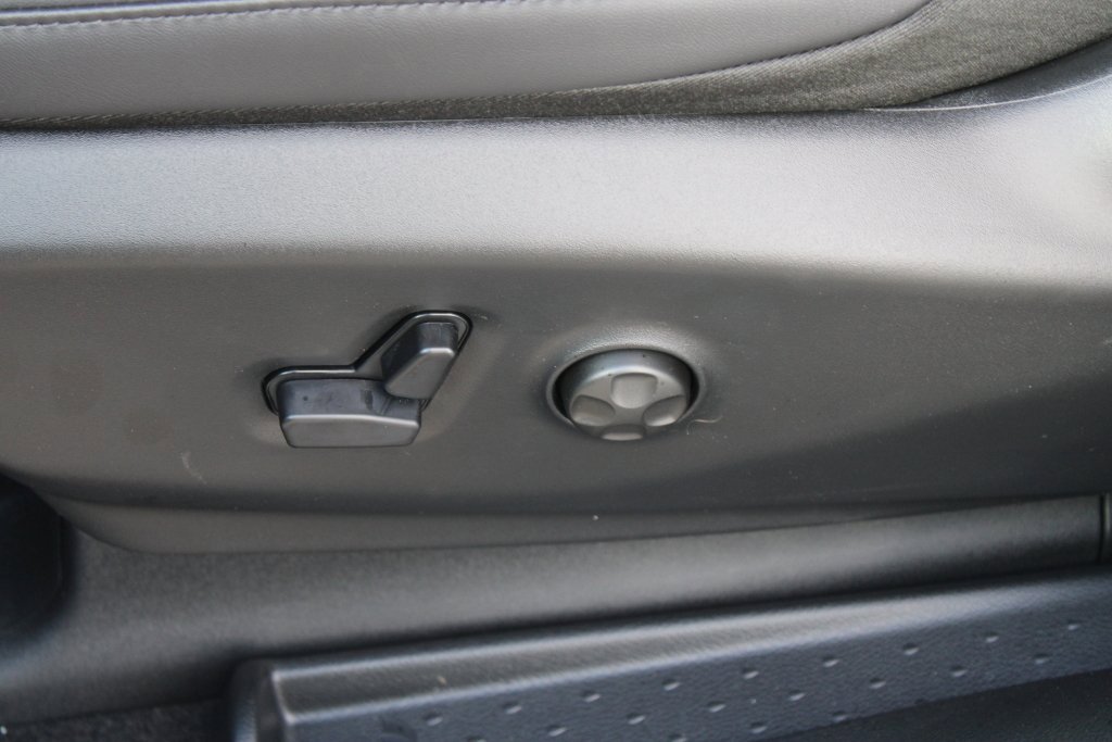 New 2026 Chrysler Pacifica Select w/ S Appearance Package image 25