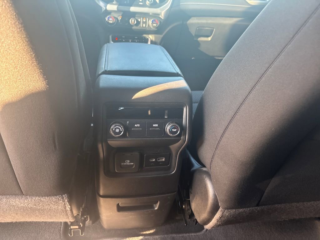 Used 2021 GMC Acadia SLE w/ Driver Convenience Package image 30