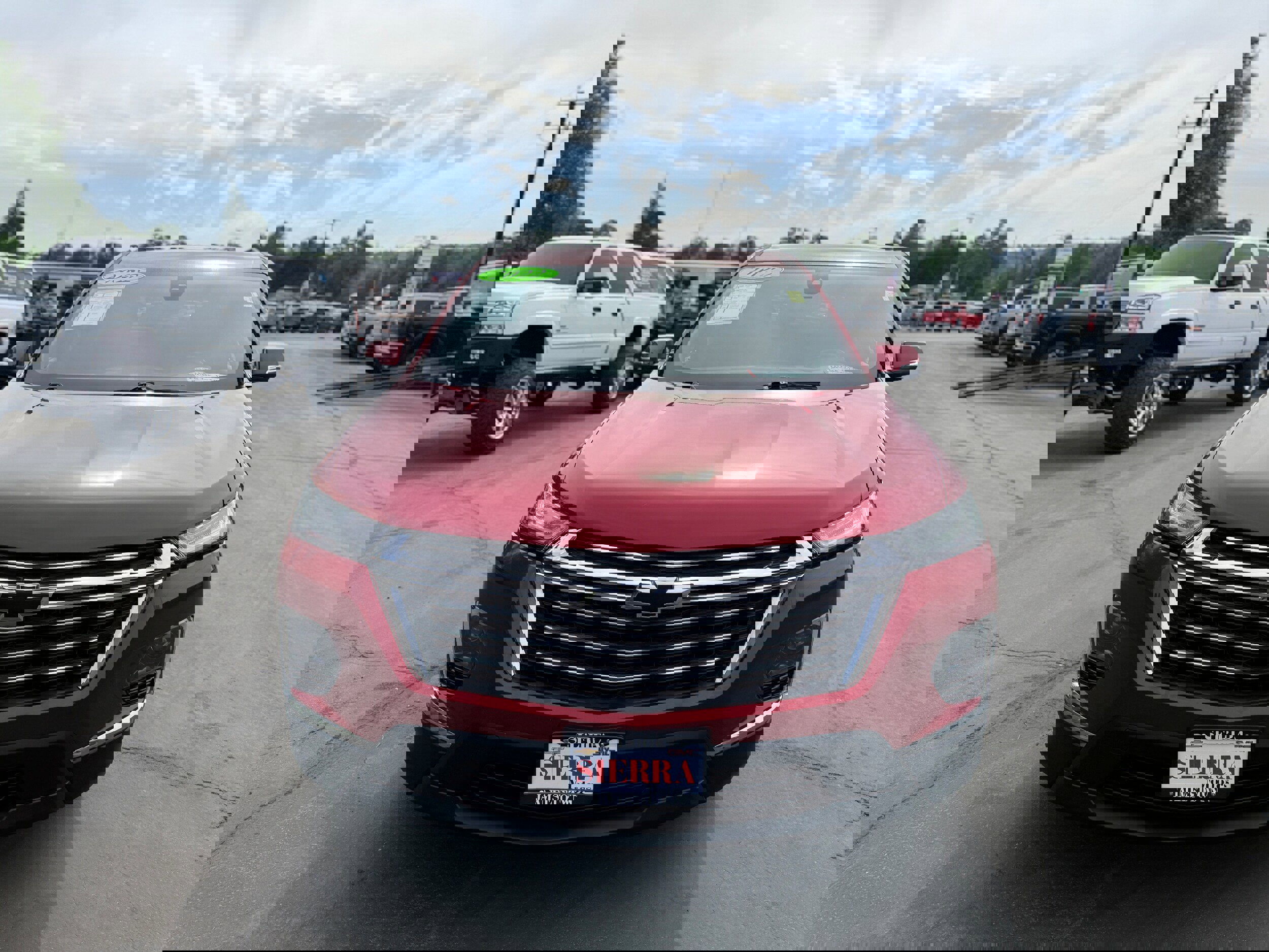 Used 2022 Chevrolet Traverse LT image 3