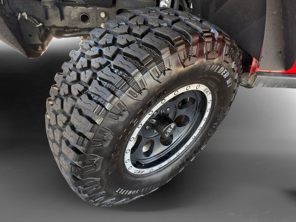 Used 2016 Jeep Wrangler Rubicon w/ Power Convenience Group AWD/4WD image 9