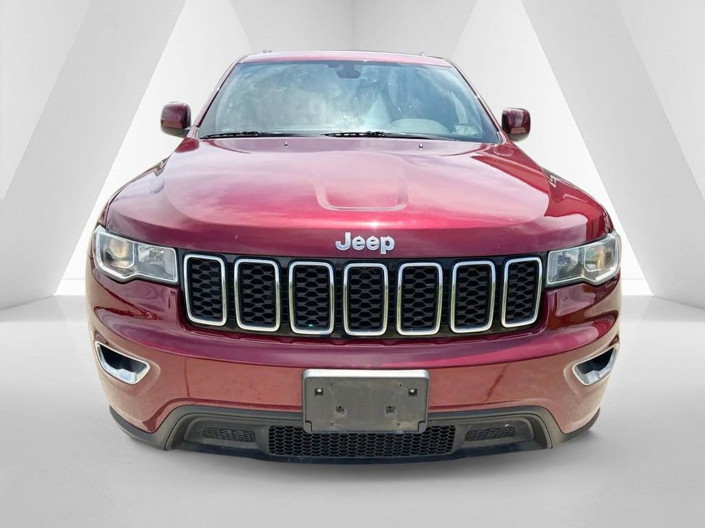 Used 2021 Jeep Grand Cherokee Laredo AWD/4WD image 2