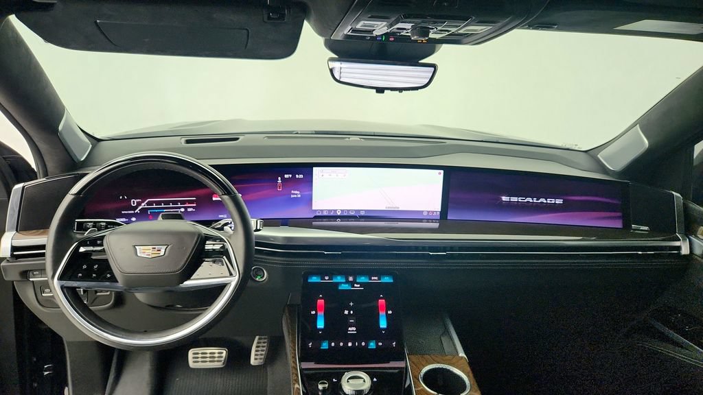 Certified 2025 Cadillac Escalade ESV Sport Platinum w/ LPO, ONYX Package AWD/4WD image 24