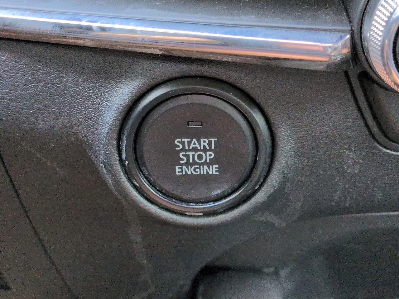 Used 2023 MAZDA MAZDA3 s image 30