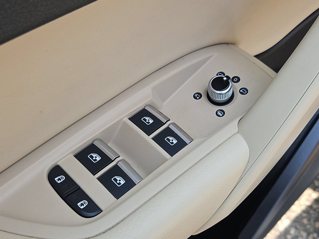 Certified 2024 Audi Q5 2.0T Premium AWD/4WD image 29