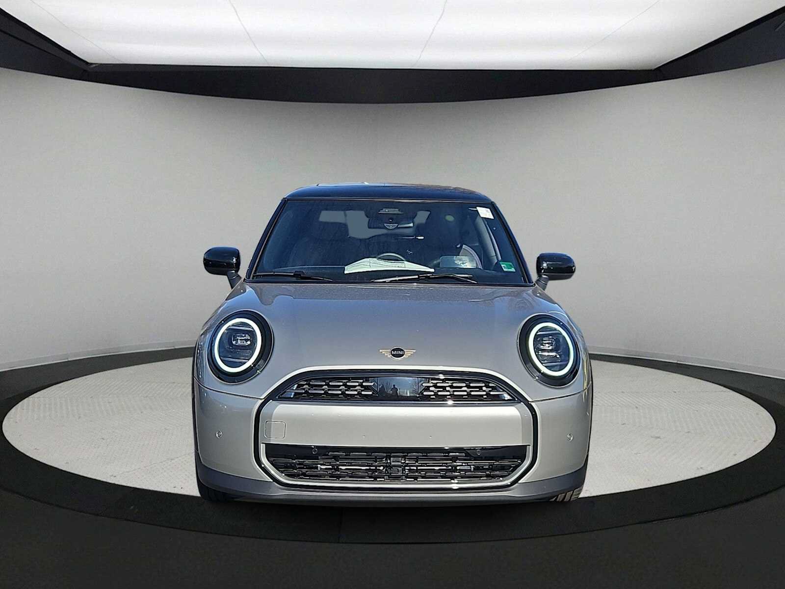 New 2026 MINI Cooper 2-Door Hardtop FWD image 3