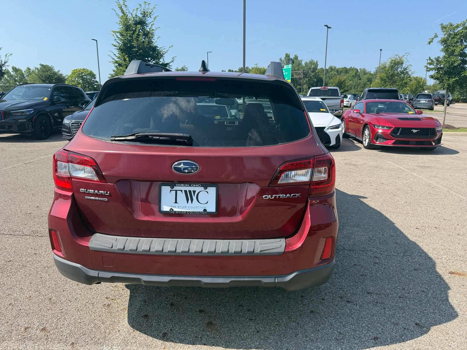Used 2016 Subaru Outback 2.5i Limited AWD/4WD image 6