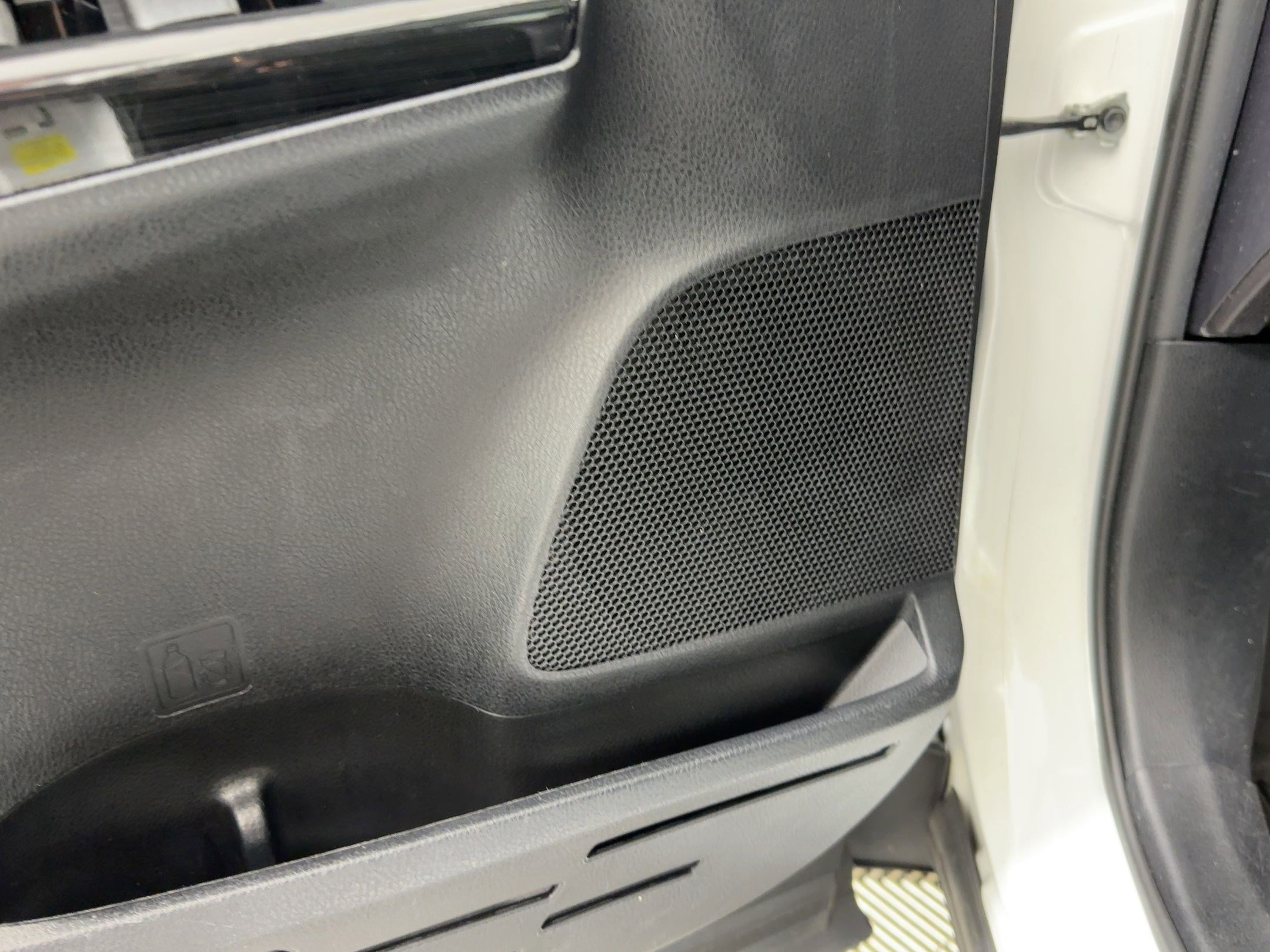 Used 2018 Toyota RAV4 Limited w/ Advanced Technology Package image 20