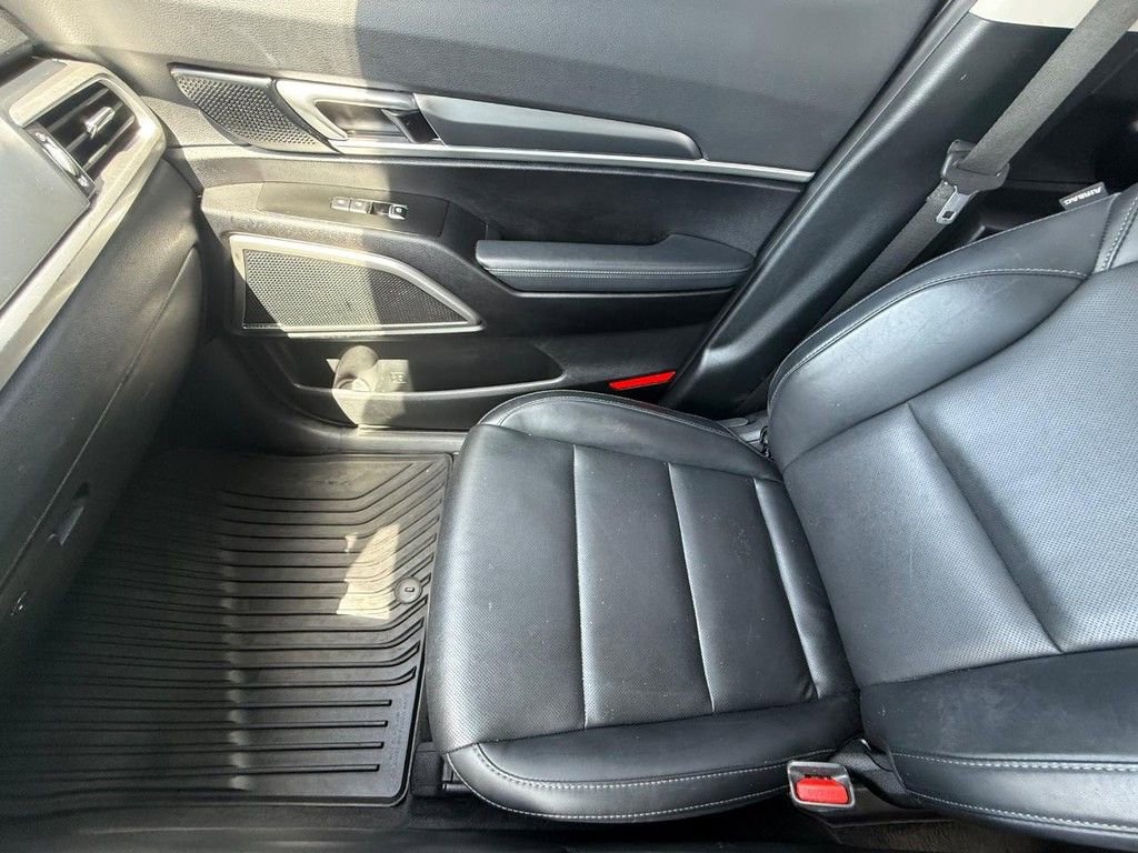 Used 2020 Kia Telluride LX AWD/4WD image 22