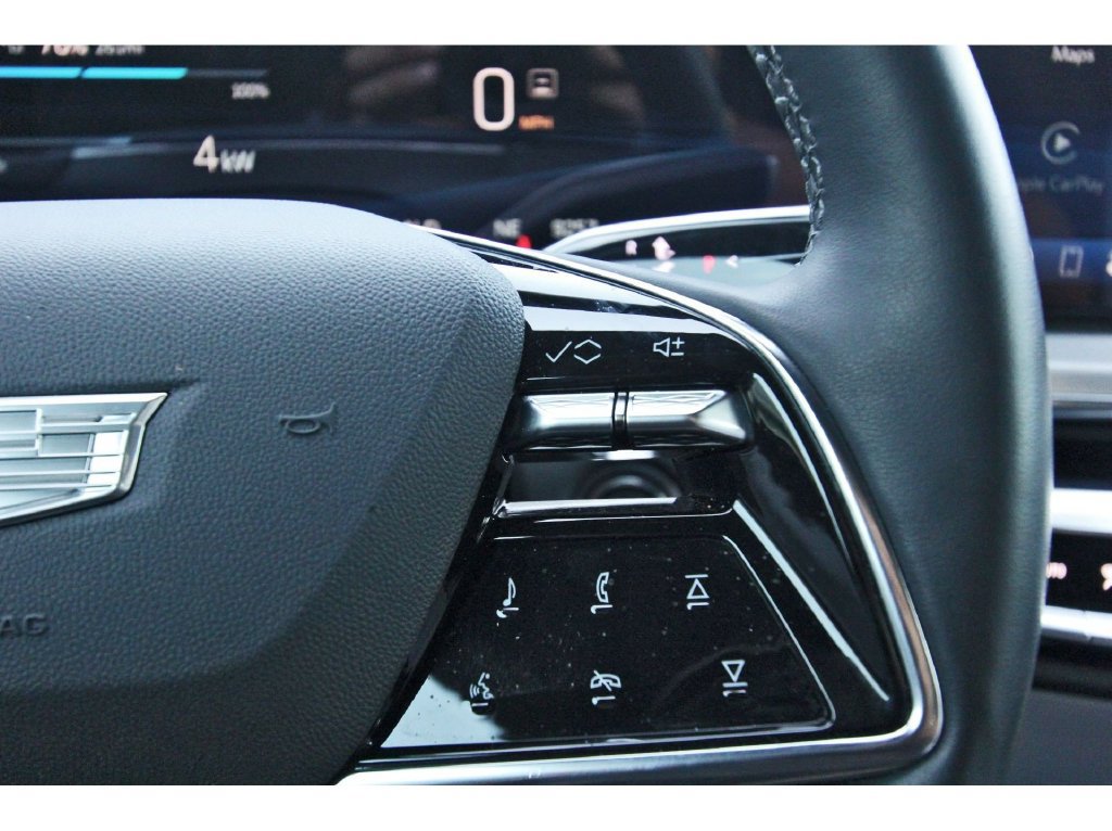 Used 2024 Cadillac Lyriq Sport RWD image 16
