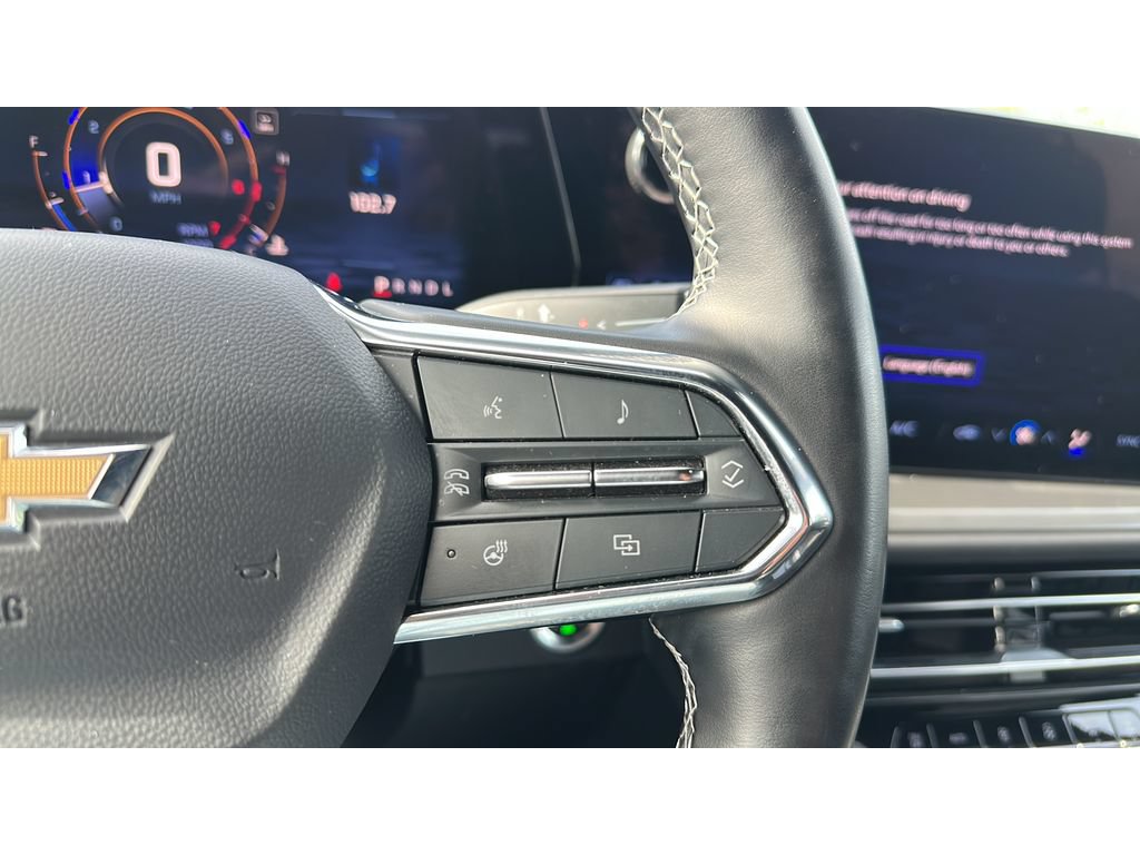 Used 2024 Chevrolet Traverse LT AWD/4WD image 25