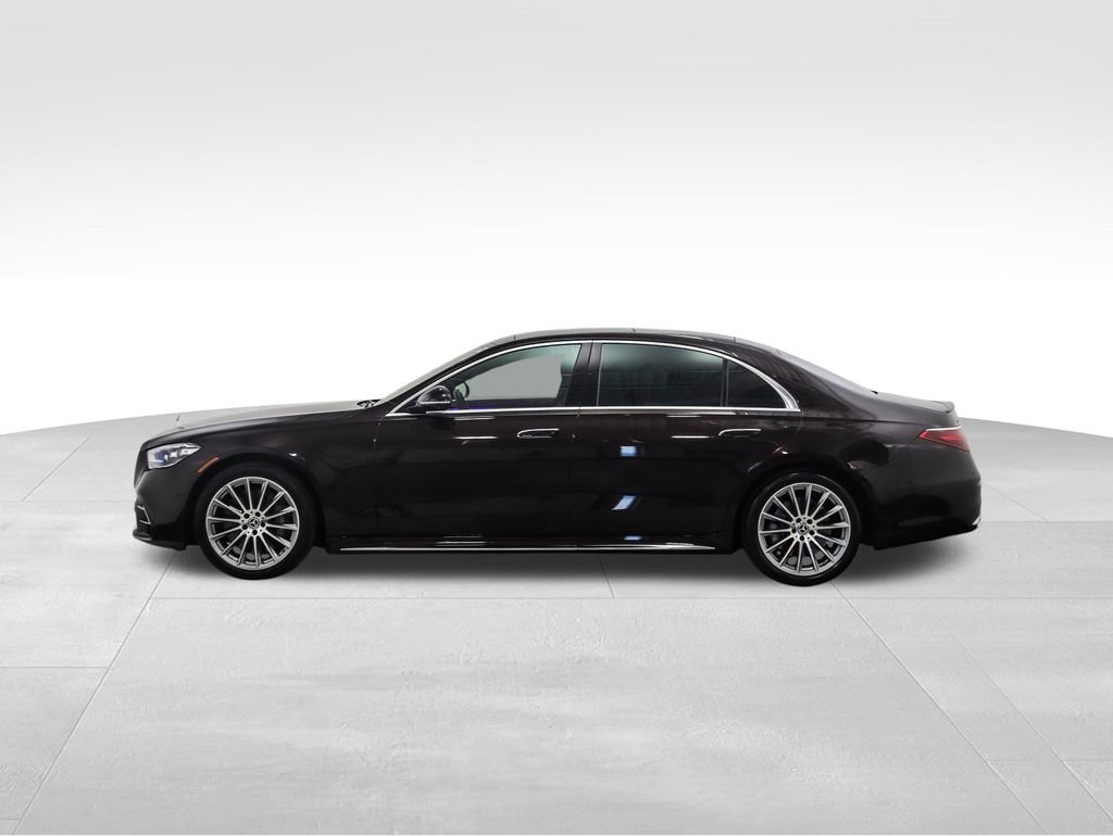 Used 2022 Mercedes-Benz S 580 4MATIC Sedan image 2