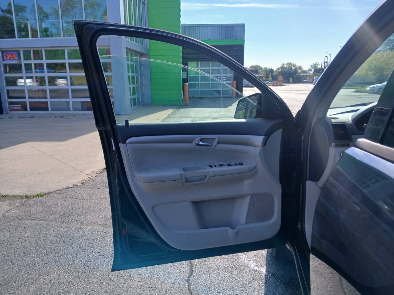 Used 2007 Saturn Outlook XE FWD image 17