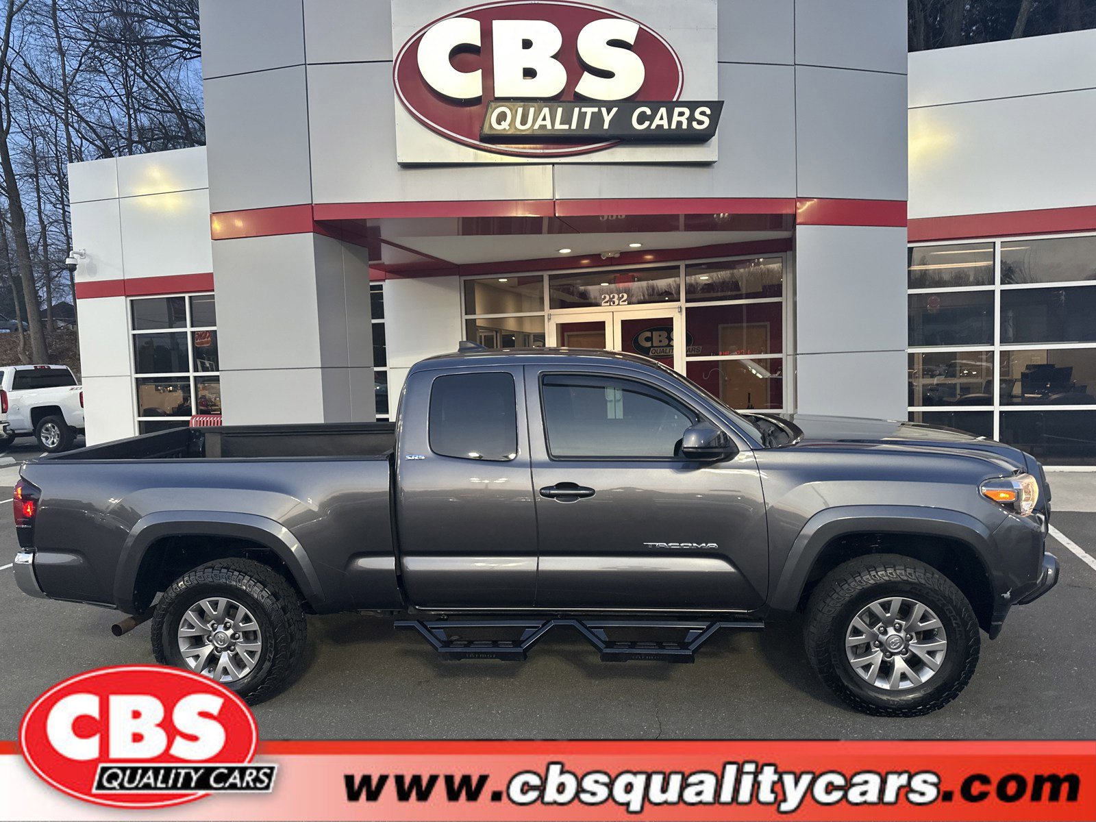 Used 2018 Toyota Tacoma SR5 w/ SR5 Appearance Package (SM)