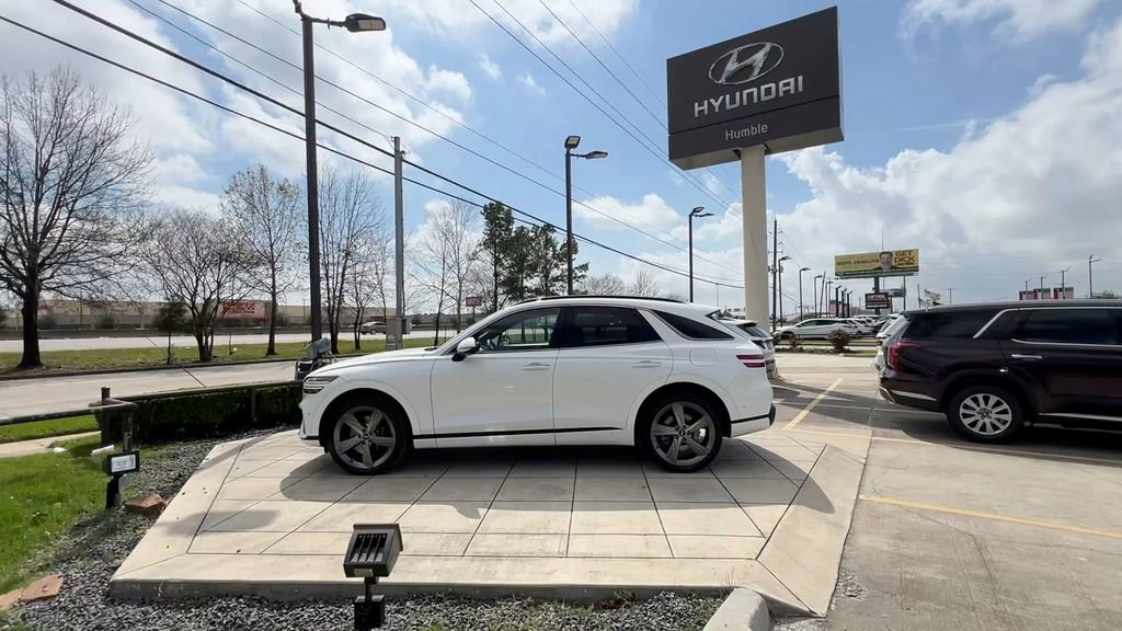 Used 2022 Genesis GV70 3.5T Sport w/ Sport Prestige Package image 3