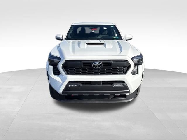 New 2025 Toyota Tacoma TRD Sport image 9