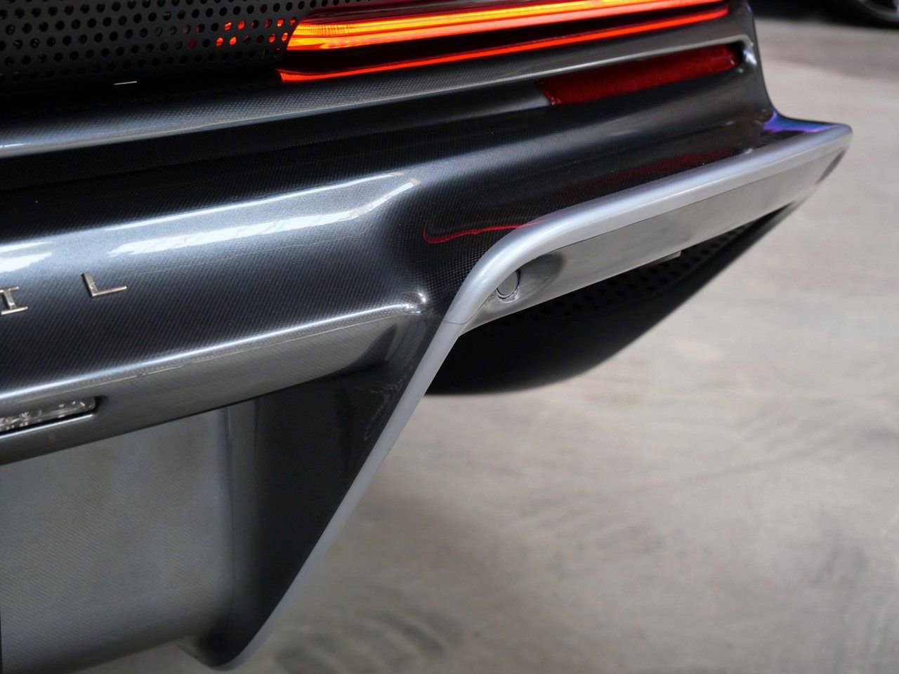 Used 2020 McLaren Speedtail RWD image 44