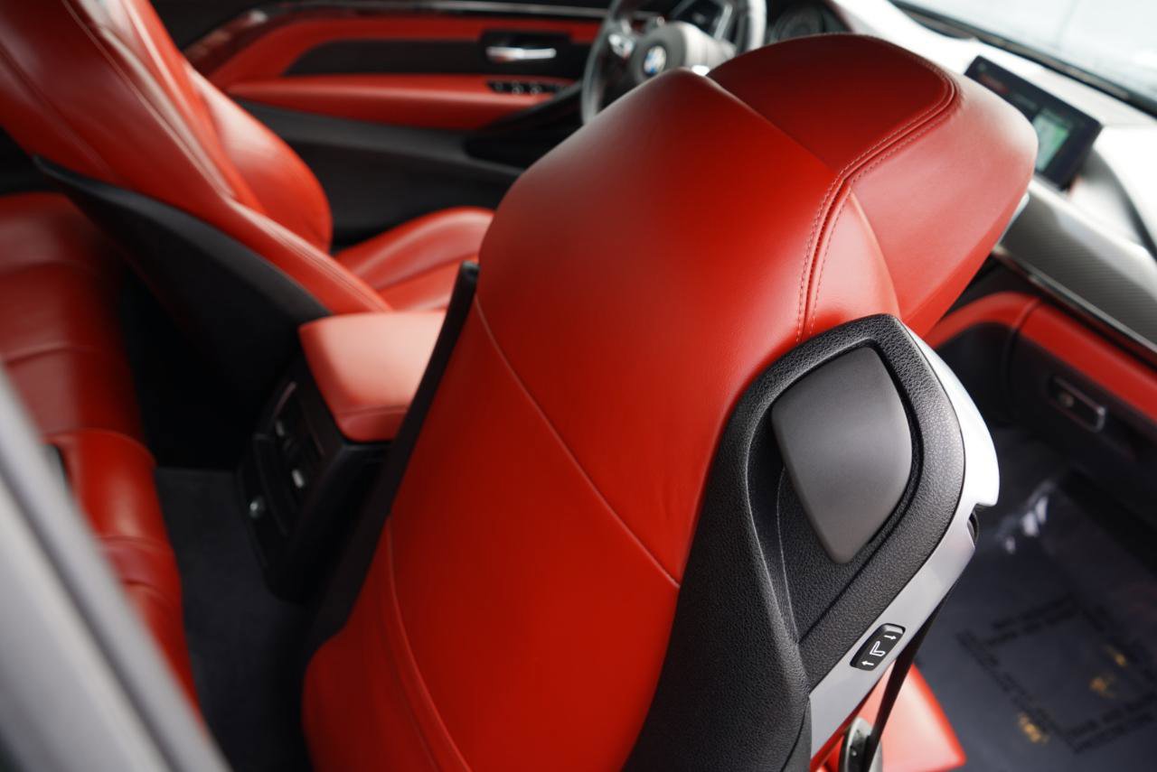 Used 2020 BMW M4 Convertible w/ Executive Package image 63