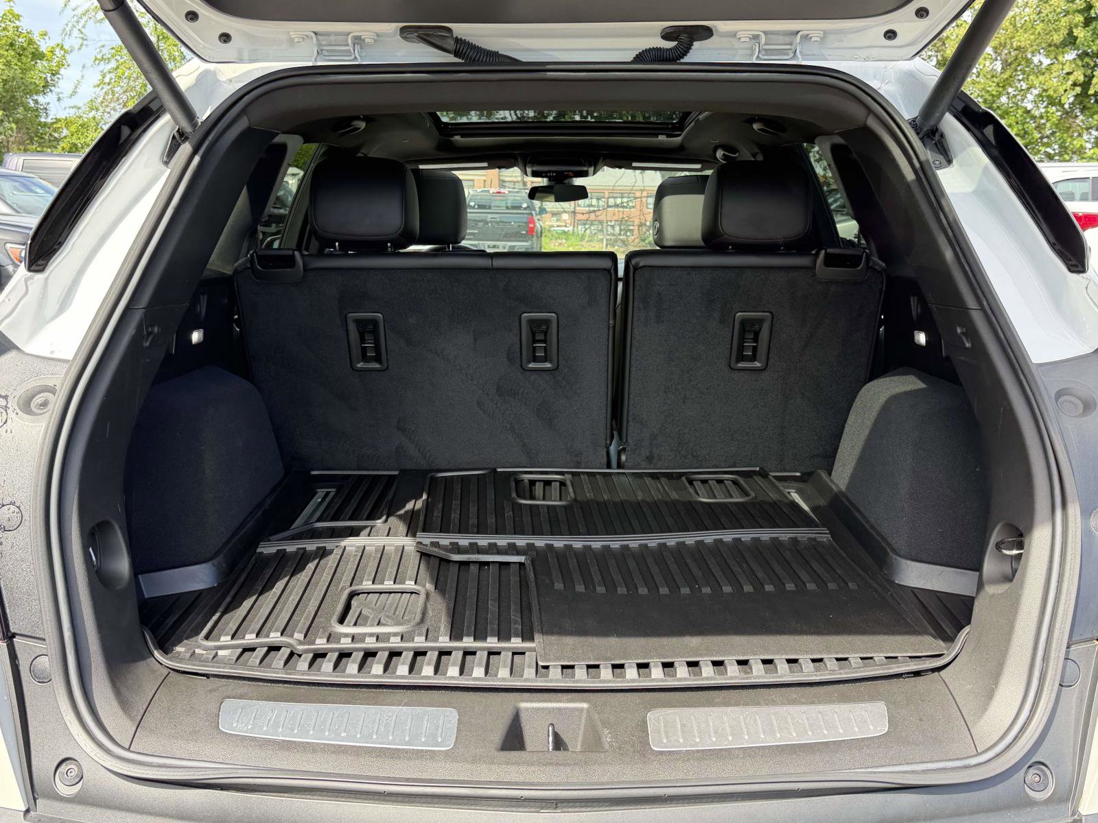 Certified 2023 Cadillac XT5 Premium Luxury AWD/4WD image 7