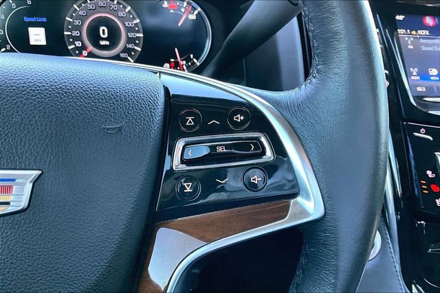 Used 2016 Cadillac Escalade Luxury AWD/4WD image 12