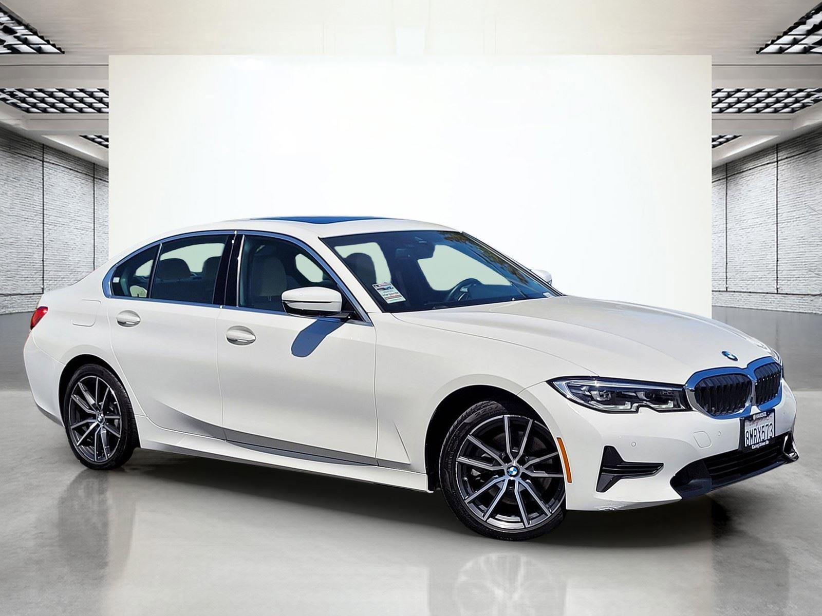 Used 2020 BMW 330i Sedan w/ Convenience Package RWD image 2